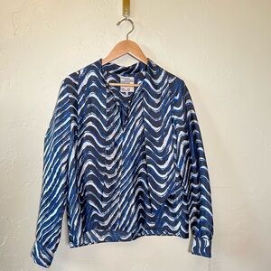 Baum und Pferdgarten Blue Abstract Bow Tie Blouse Size 38